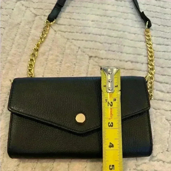 Stella and Max Leather Crossbody Smartphone Wallet Color: Black - Picture 5 of 7